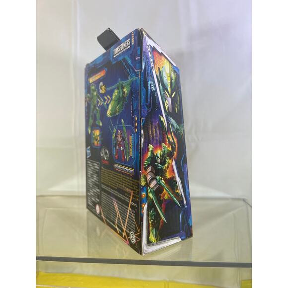 NEW Transformer Legacy United Deluxe Class Infernace Universe Shard - Picture 2 of 7